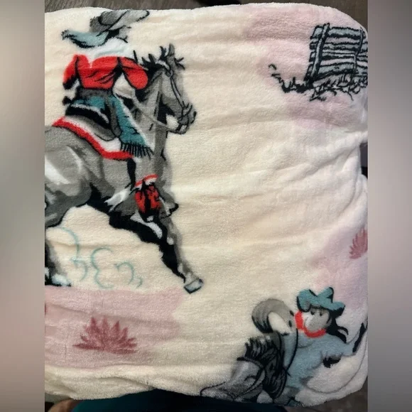 MIA Soft Cream and Pink Blanket - Picture 2 of 2